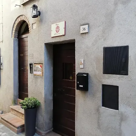 Elisa Pensión Foligno